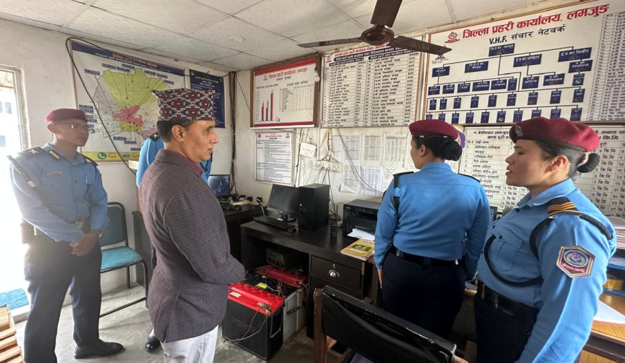 प्नमुख जिल्ला अधिकारी श्री कृष्ण प्रसाद खनालज्यूबाट गरिएको अनुगमन तथा निरीक्षण, २०८२